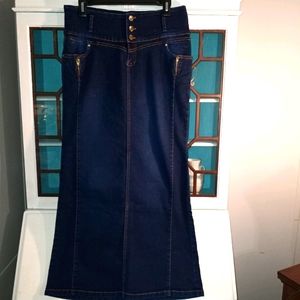 Long mermaid style jean skirt